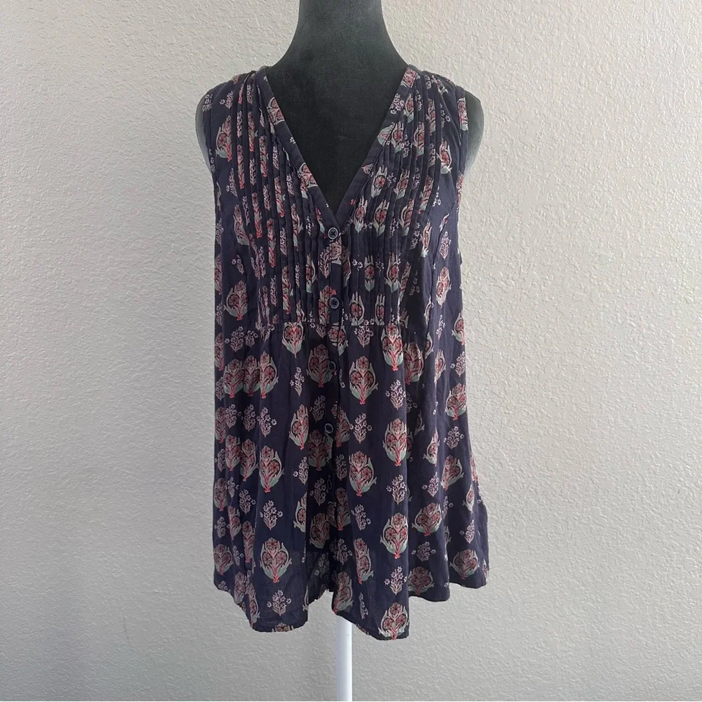 Maeve by‎ Anthropologie Floral V-Neck Button Front Top Medium